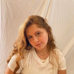 Meet your Posher, Ava